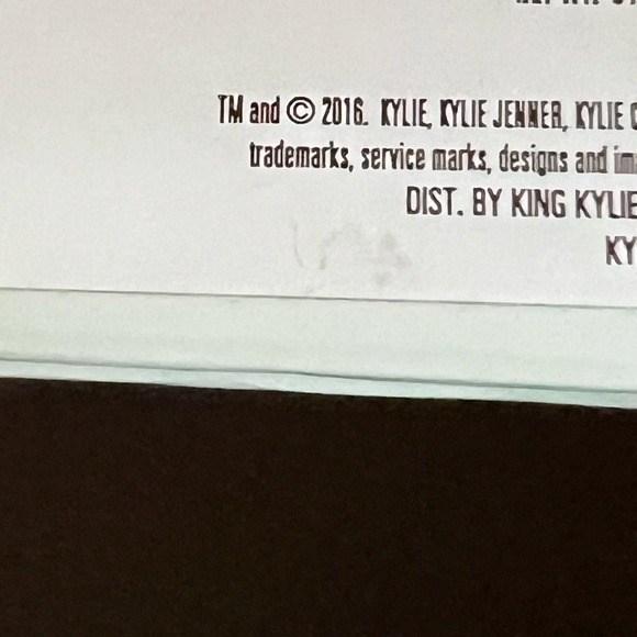 Kylie Cosmetics Blue Honey Palette - Picture 8 of 8